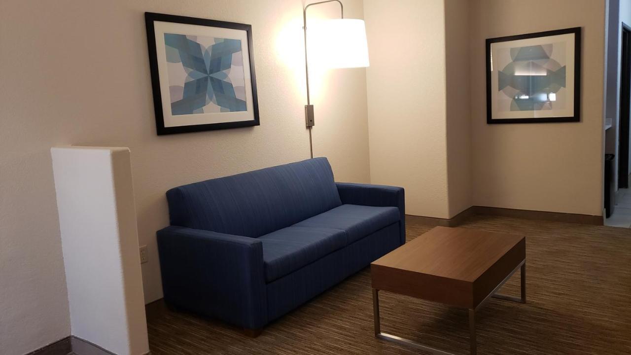 Holiday Inn Express Hotel And Suites Weslaco By Ihg Kültér fotó